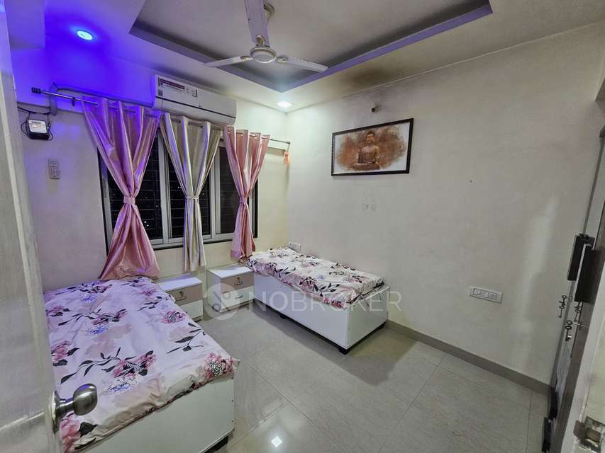 PG for Anyone in Raksha Apartment
