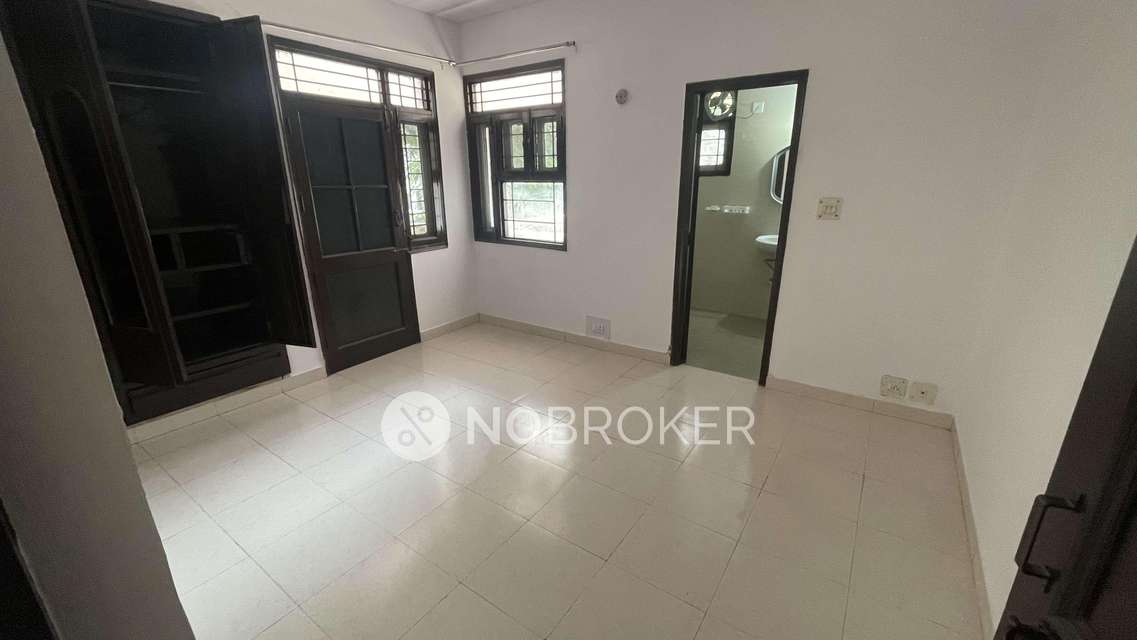 3 BHK Flat In Rail Vihar Phase 4 For Sale  In Sector 47