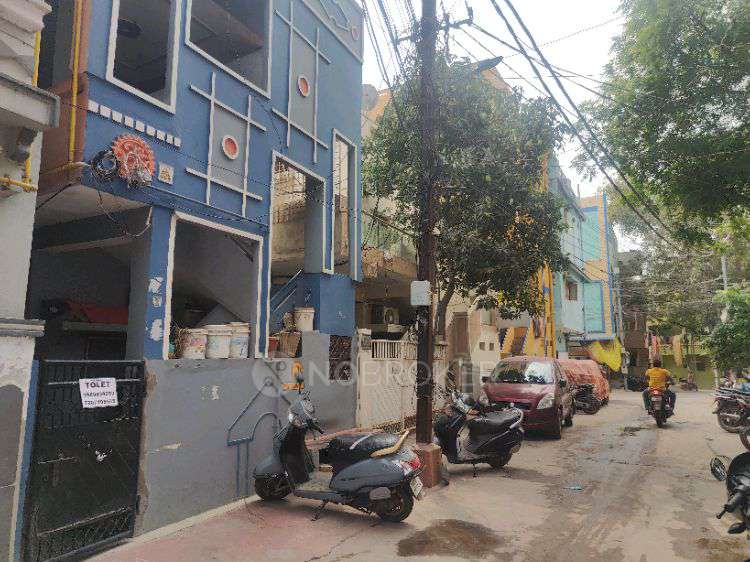 1 RK House for Rent  In Motinagar