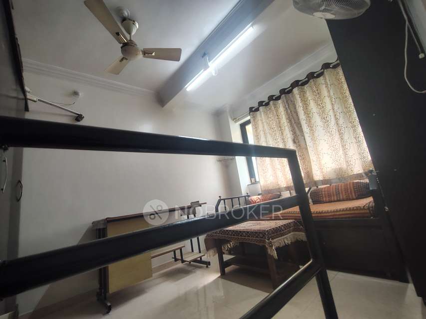 2 BHK Flat In Mansi Builders And Developers Maniratna Complex for Rent  In Maniratna Complex