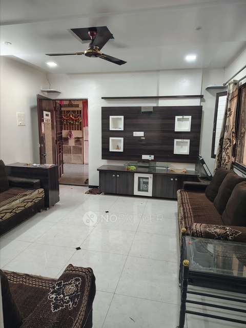 2 BHK Flat In Mansi Builders And Developers Maniratna Complex for Rent  In Maniratna Complex