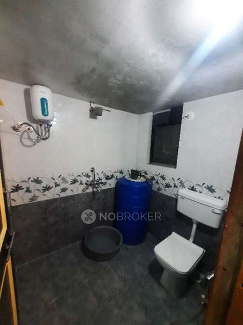 2 BHK Flat In Shivai Apartment for Rent  In Murlidhar Niwas