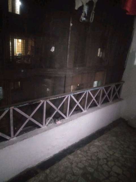 Single Room for Female In 1 BHK  In Shivsai Complex Warje In 138275, Giridhar Nagar, Warje, Pune, Maharashtra 411058, India