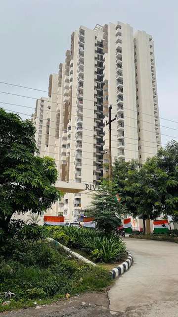 2 BHK Flat In Amarpali River View Techzone 4 Greater Noida West For Sale  In Amrapali Riverview &#40;opposite Dmart&#41;