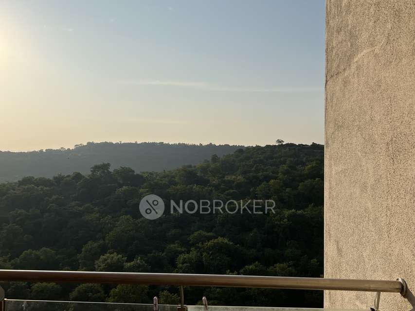 2 BHK Flat In Kolte Patil 24k Stargaze For Sale  In Bavdhan