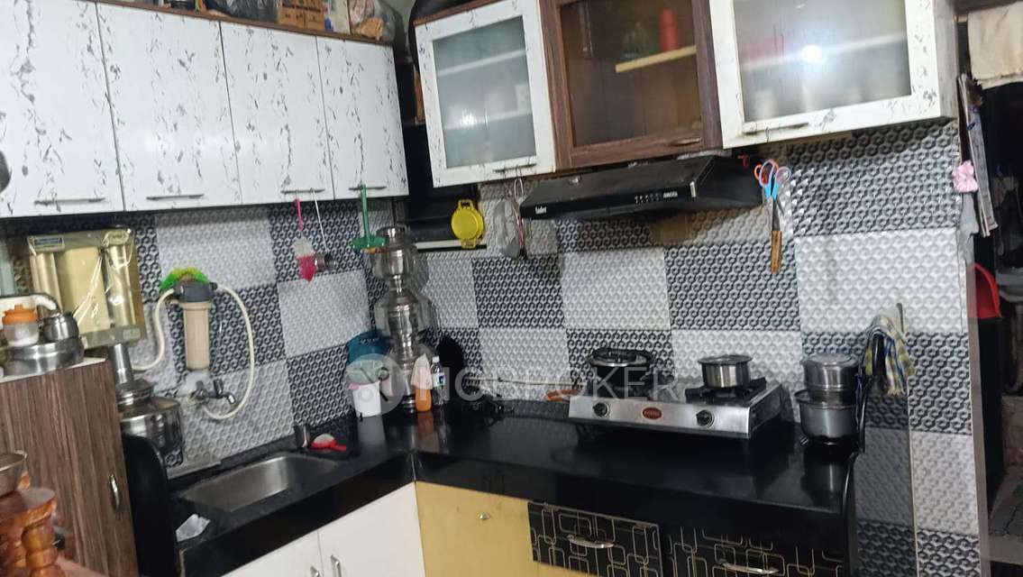 2 BHK Flat In Supier Height for Rent  In Guruwar Peth