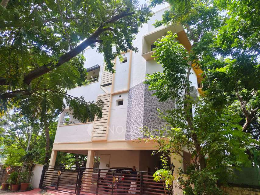 2 BHK Flat For Sale  In Uthandi