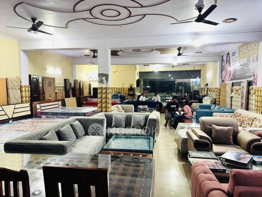 Restaurant/Cafe in Gaurcity, Greater Noida for Rent 