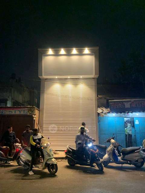 Shop in New Modikhana, Pune for sale 