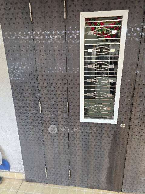 2 BHK Flat In Suhas Modi Sra For Sale  In Kandivali East