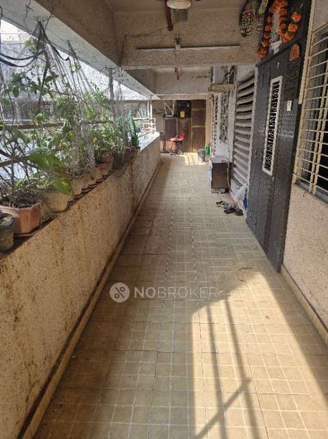 2 BHK Flat In Suhas Modi Sra For Sale  In Kandivali East