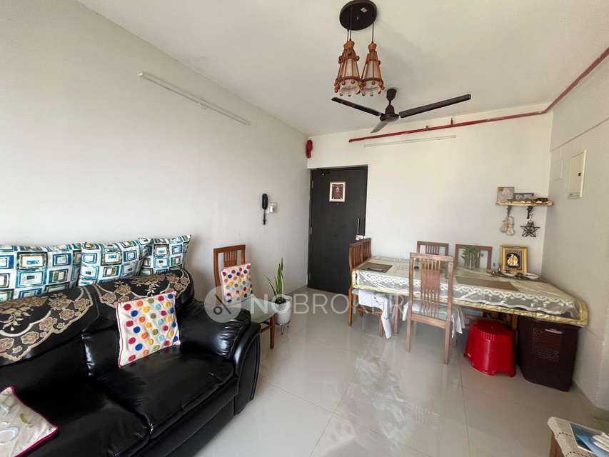 1 BHK Flat In Nirman Heihts For Sale  In Borivali West