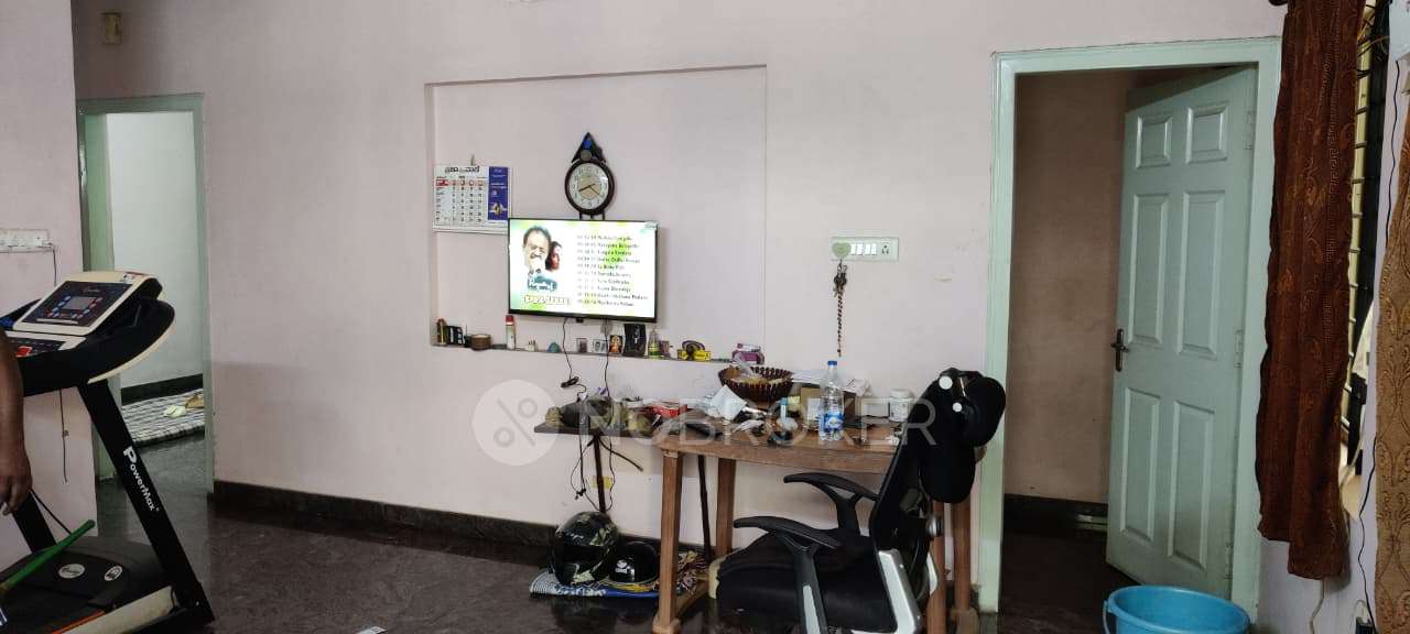 Single Room for Male In 3 BHK  In 163, 10th Cross