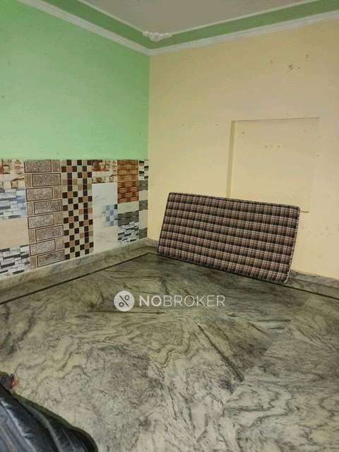 Shared Room for Female In 3 BHK  In Standalone Building  In Aaya Nagar