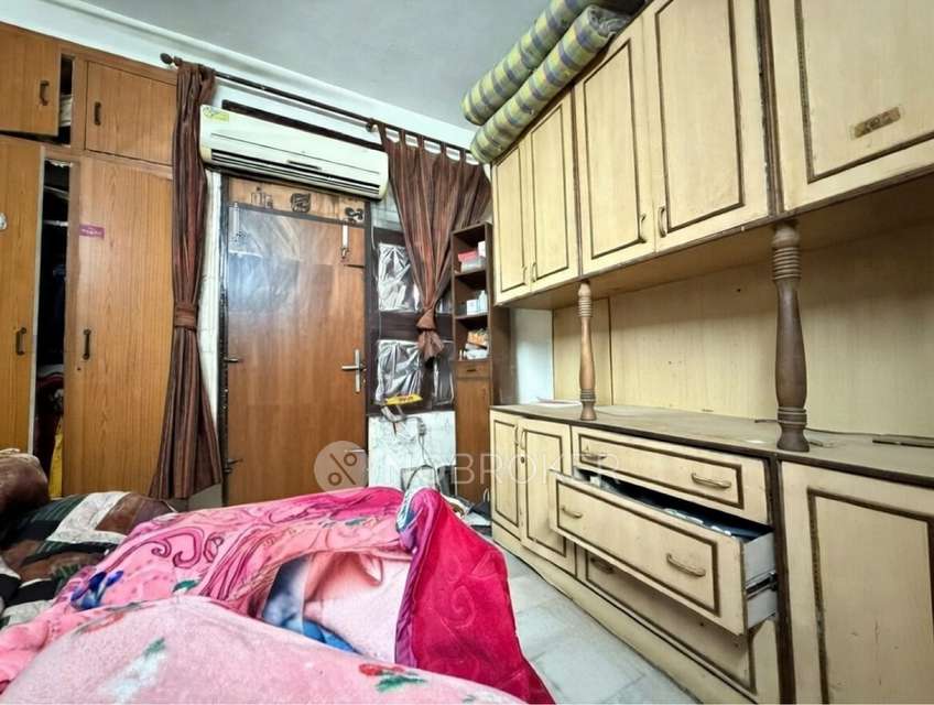 2 BHK Flat For Sale  In New Krishna Park, Vikas Puri