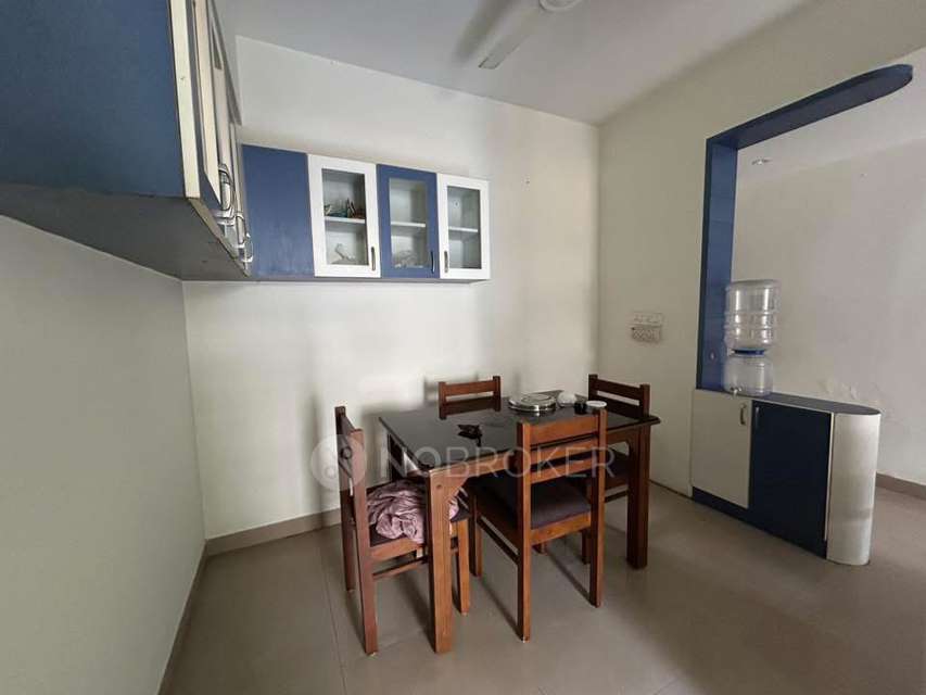 Single Room for Female In 3 BHK  In Kg Signature City In Kg Signature City