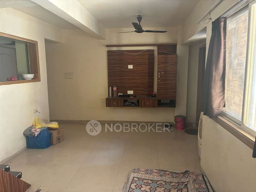 Shared Room for Male In 1 BHK  In Yellow Blossoms In Ghorpadi