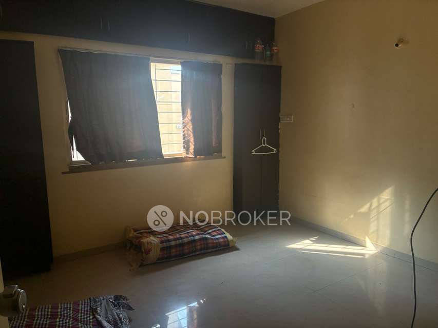 Shared Room for Male In 1 BHK  In Yellow Blossoms In Ghorpadi