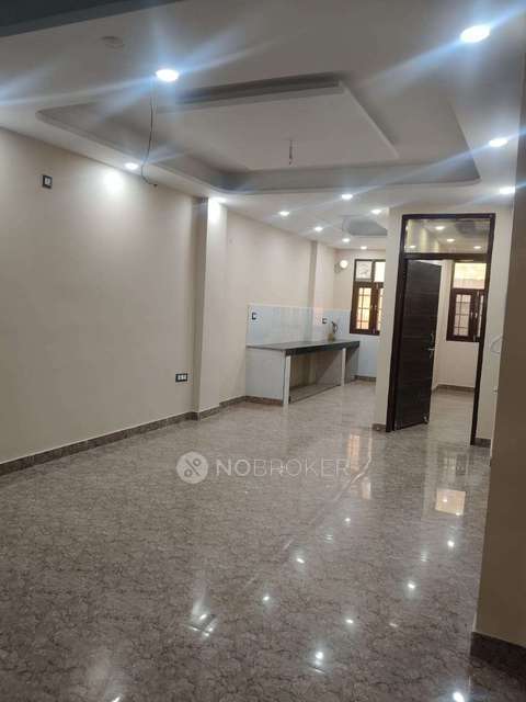 3 BHK Flat In Sai Niwas Apartment for Rent  In Qutub Vihar