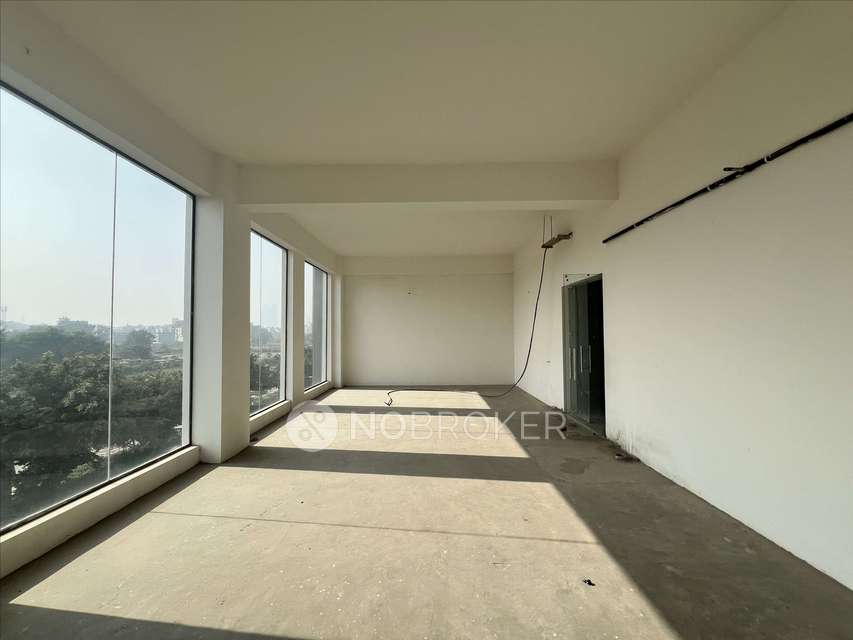 Shop in Sector 43, Noida for Rent 