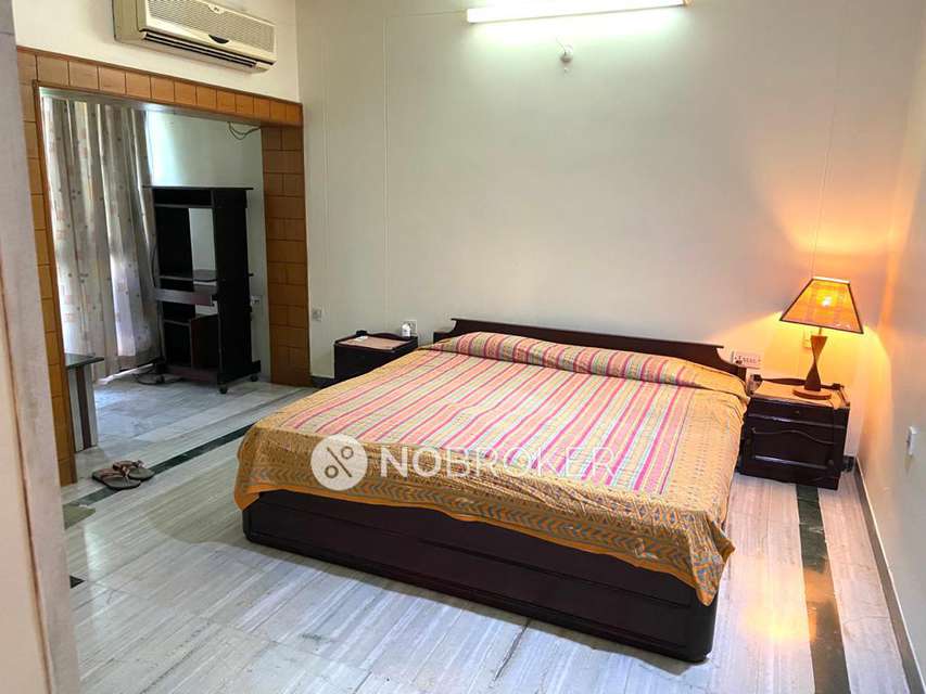 3 BHK Flat In Imperial Manor, Begumpet For Sale  In Begumpet