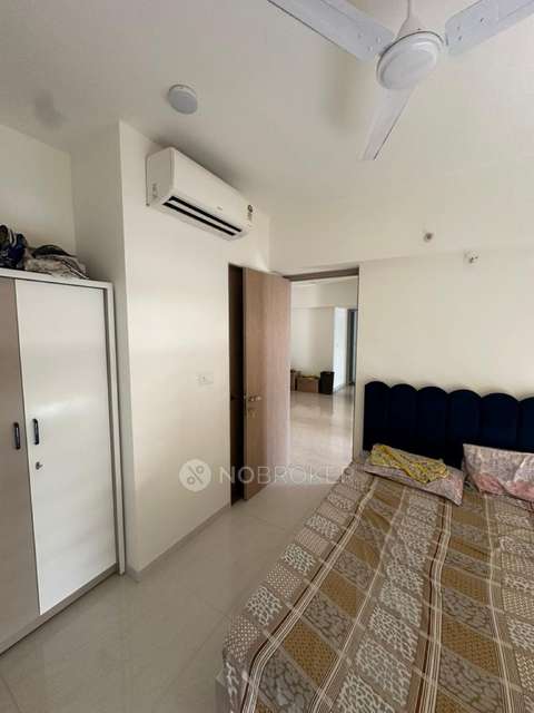 2 BHK Flat In Lodha Woods for Rent  In Kandivali East