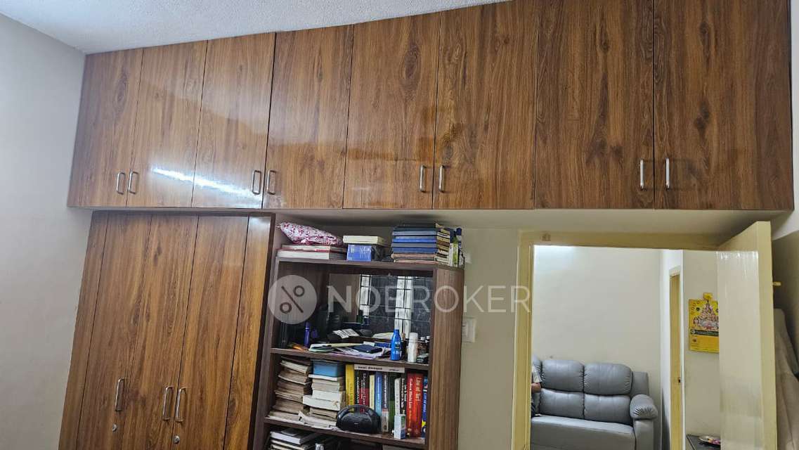 2 BHK Flat In Lakshmi Apartments, Madipakkam For Sale  In Madipakkam