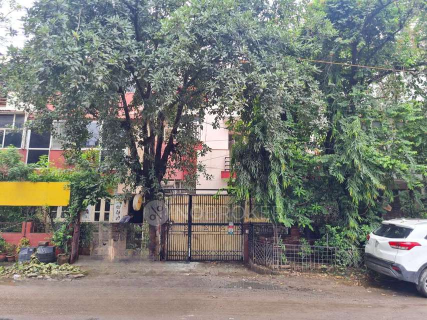 2 BHK Flat In Pink Town House, Sector 24 for Rent  In Sector 24