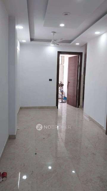 3 BHK Flat In Vishwas Nagar For Sale  In Vishwas Nagar, Shahdara