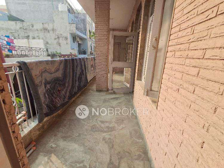4+ BHK Flat In Sb For Sale  In Raghu Nagar