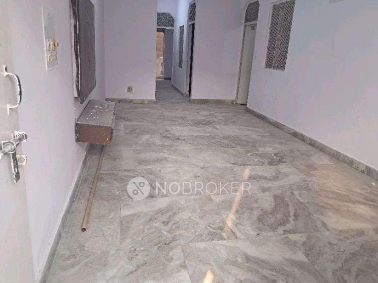 4+ BHK Flat In Sb For Sale  In Raghu Nagar