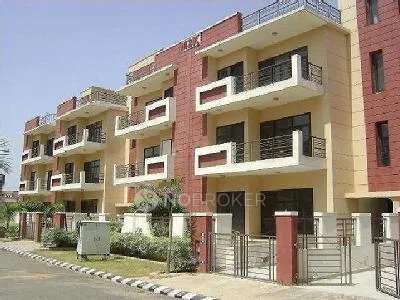 Single Room for Male In 3 BHK  In Princeton And Symphony Floors In Sector 51