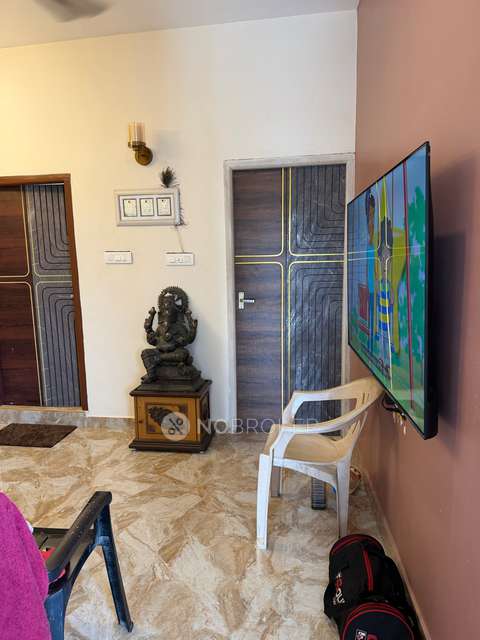 1 BHK Flat In Sb for Lease  In Saligramam