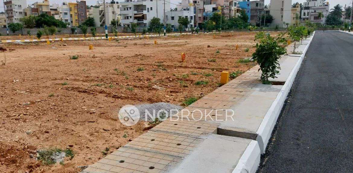 Plot For Sale  In Magadi Road Metro Station