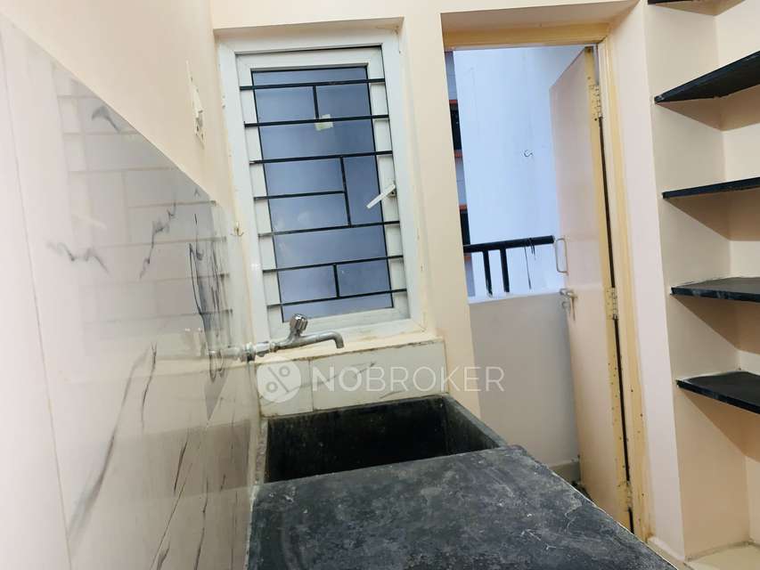 2 BHK Flat In Tnhb Flats For Sale  In  Ambattur