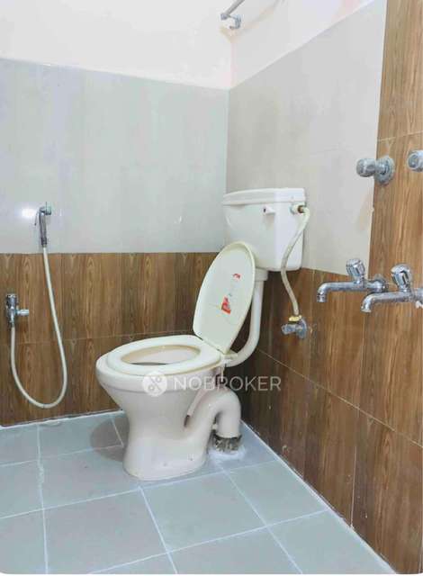 2 BHK Flat In Tnhb Flats For Sale  In  Ambattur