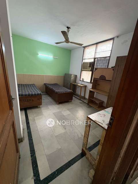 PG for Girls in Lajpat Nagar