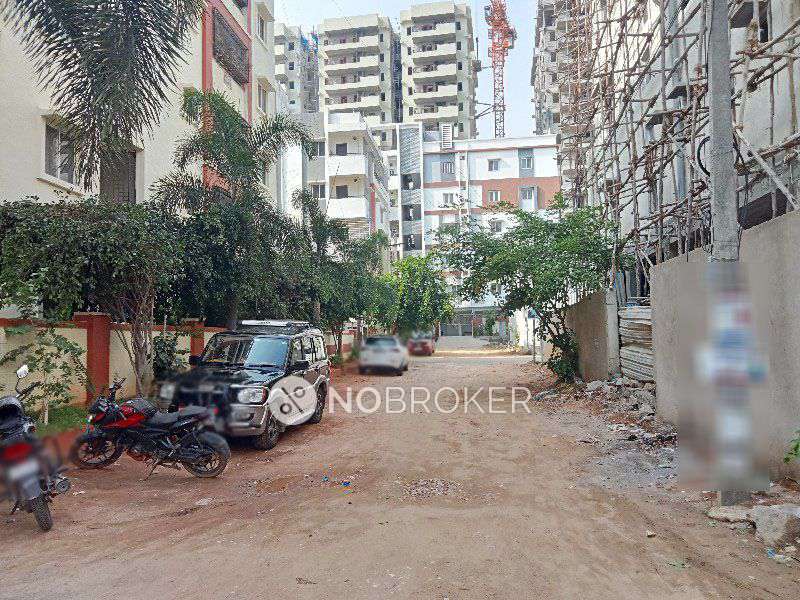 2 BHK Flat In Vaibhav Apartment For Sale  In Tellapur