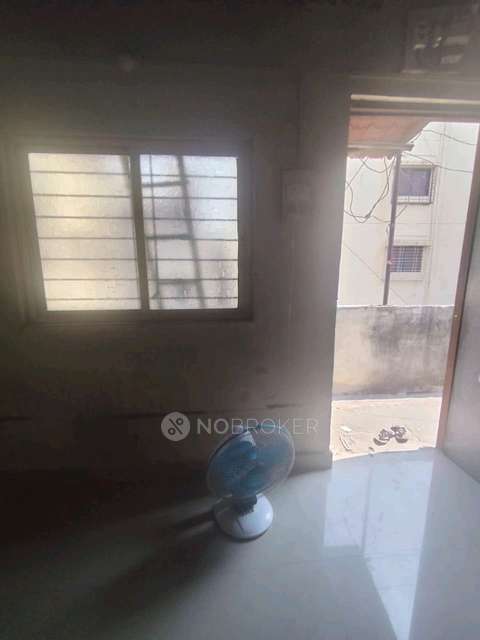 1 RK Flat In Na for Rent  In Shree Mitra Mandal Trust