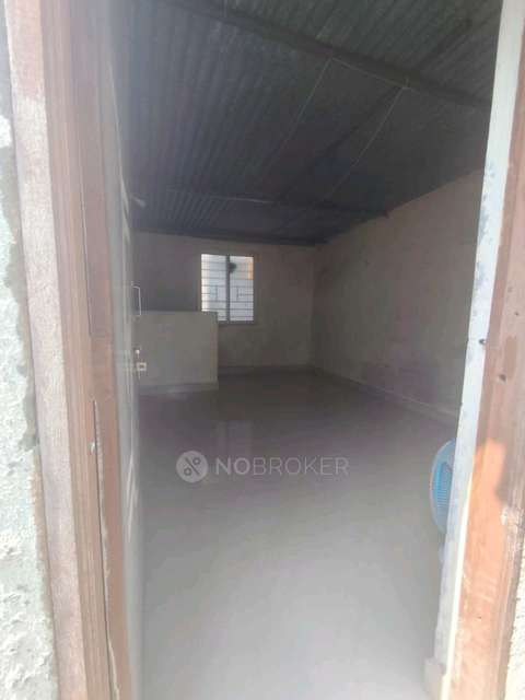 1 RK Flat In Na for Rent  In Shree Mitra Mandal Trust