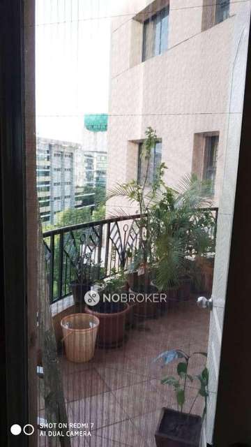 Shared Room for  In 1 BHK  In Magarpatta Jasminium In Hadapsar