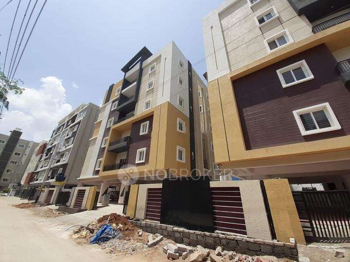 3 BHK Flat In Adarsh Grand Residency For Sale  In Kothapet