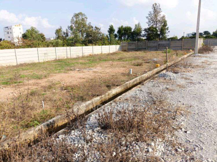 Plot For Sale  In Vs Layout  In Budigere Road