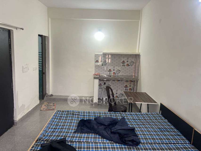 1 RK Flat for Rent  In Sector 135