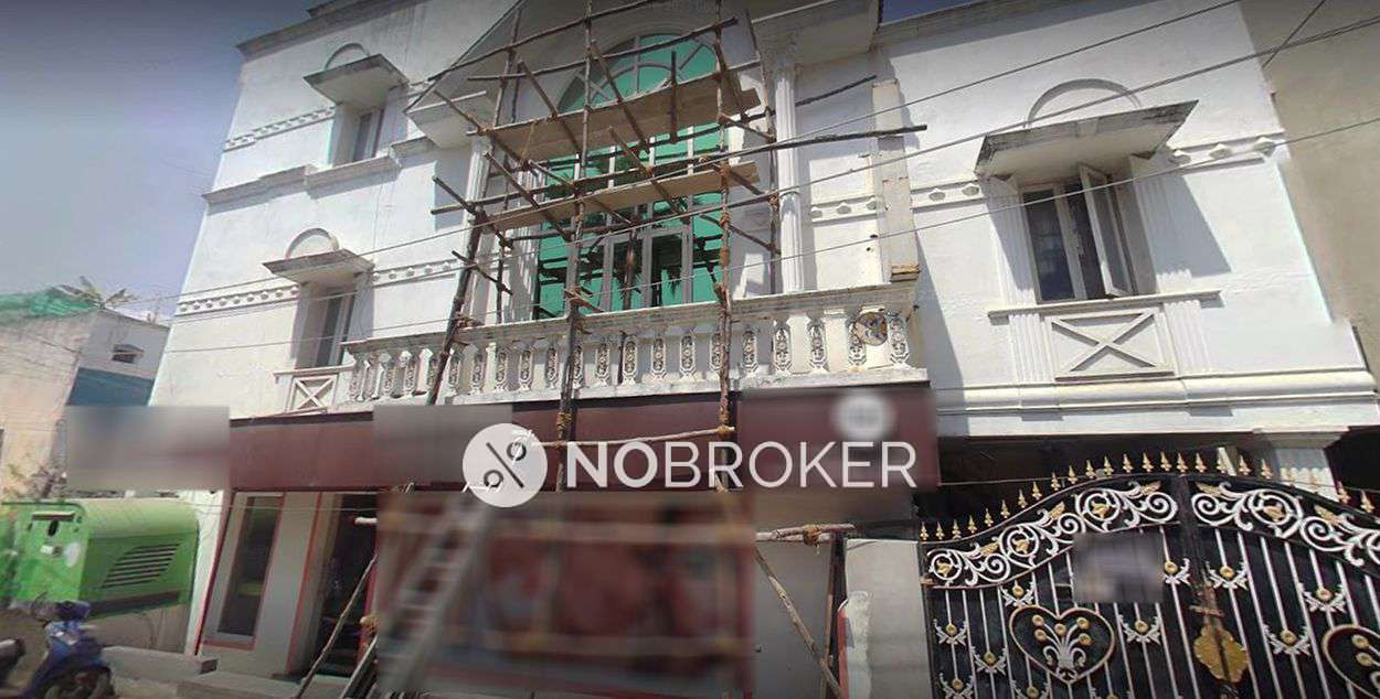 Showroom in  Saligramam, Chennai for Rent 