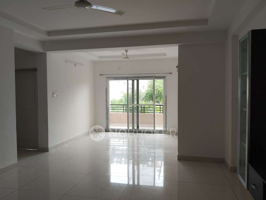 Single Room for Female In 3 BHK  In Pristine Ivy Nest In My Home Mangala