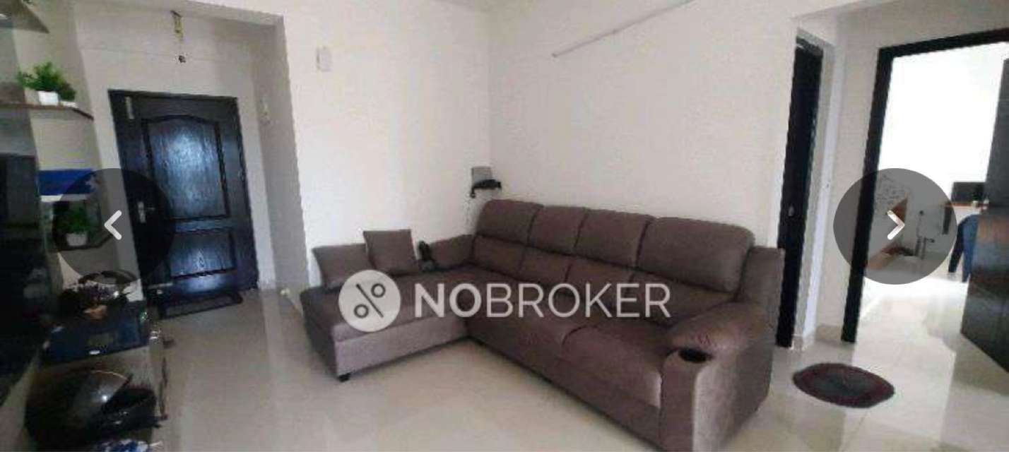 Shared Room for Male In 2 BHK  In Svamitva Emerald Square In Electronic City