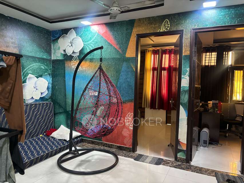Single Room for Male In 2 BHK  In Sai Apartment, Sector 13 In Sector 13