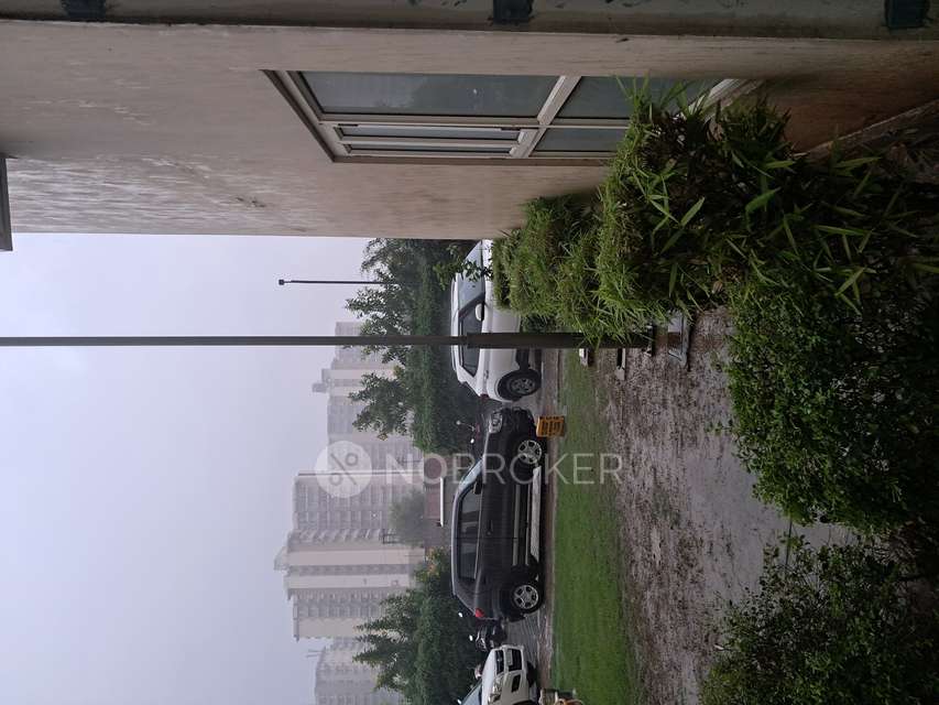 Single Room for Male In 3 BHK  In Gls Avenue 51 In Sector 92