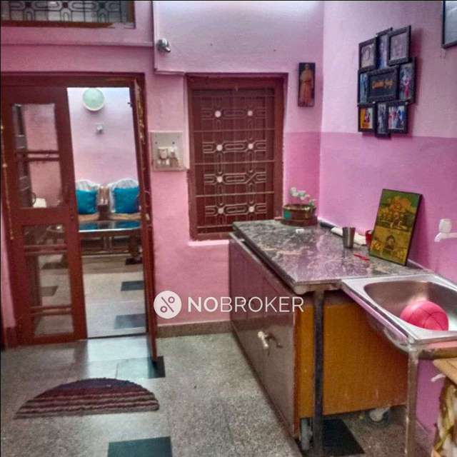1 BHK Flat In Sb for Rent  In Laxmi Nagar 
